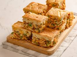 28) Prato de Torta Salgada